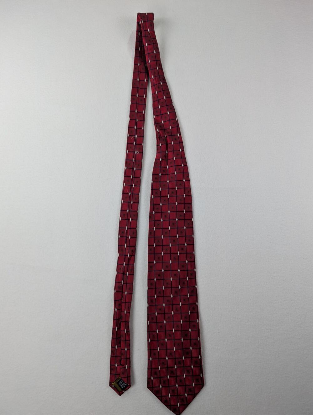 Roberto Villini Collezione Red Geometric Men’s Silk Necktie